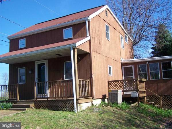 434 HEMPFIELD HILL RD, Columbia, PA 17512