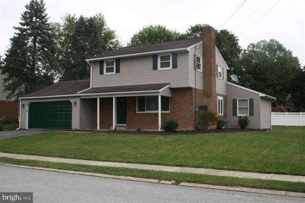 136 LESTER AVE, York, PA 17404