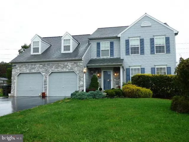 635 STERLING DR, Red Lion, PA 17356