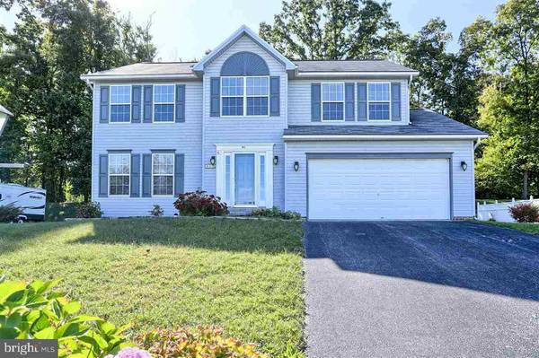 90 S KENNARD DALE AVE, Stewartstown, PA 17363