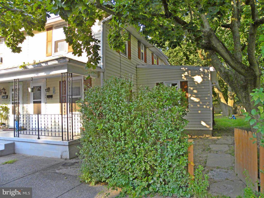 159 S WOLF ST, Manheim, PA 17545