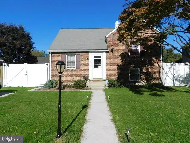 731 VILLAGE RD, York, PA 17404