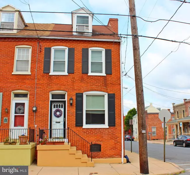 224 N MARSHALL ST, Lancaster, PA 17602