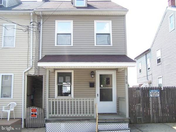 250 S 5TH ST, Columbia, PA 17512