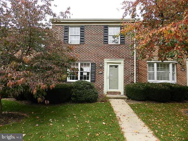 106 CHAMBERS RDG, York Twp, PA 17402