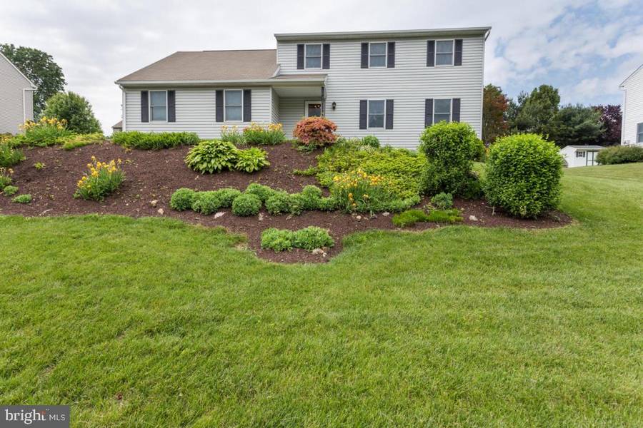 3876 STERLING WAY, Columbia, PA 17512