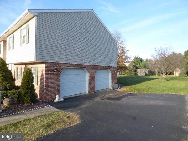 Red Lion, PA 17356,424 APPALOOSA WAY