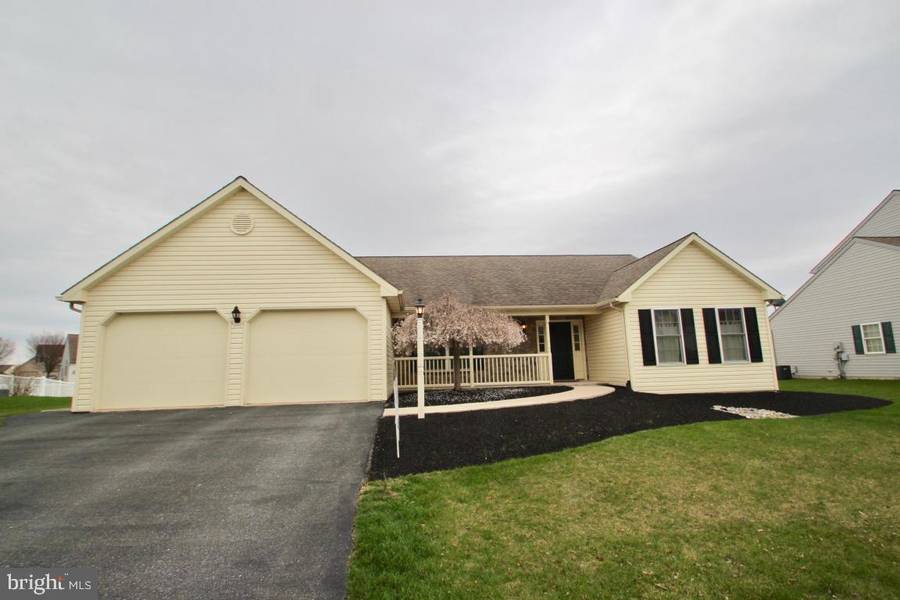 42 RANDOLPH DR, Elizabethtown, PA 17022