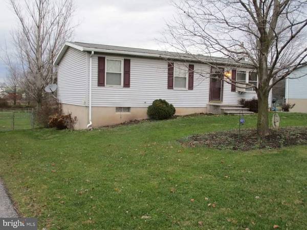 55 E LOCUST LN, New Oxford, PA 17350