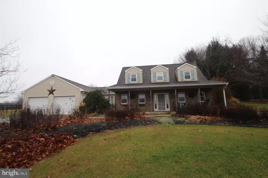 2198 MOUNT GRETNA RD, Elizabethtown, PA 17022