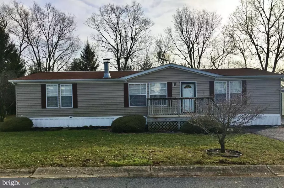 105 RIDGEWOOD MNR, Manheim, PA 17545