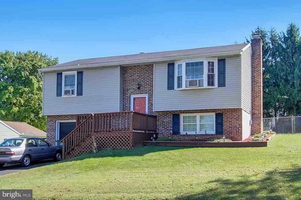 3345 TAUNTON DR, York, PA 17402