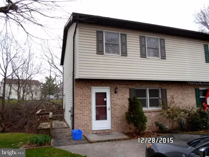 1585 BAER AVE, Hanover, PA 17331