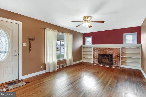 Dallastown, PA 17313,270 S WALNUT ST