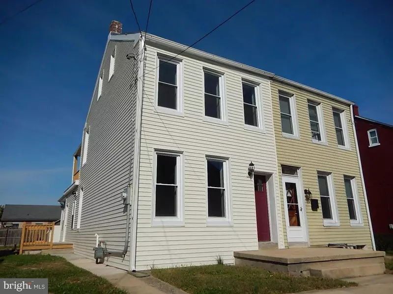 833 HOUSTON ST, Columbia, PA 17512