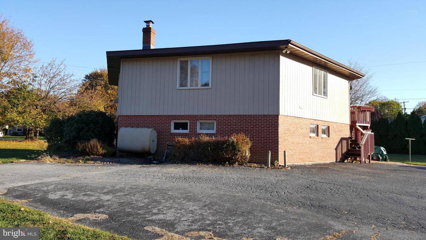 Lancaster, PA 17601,2110 LITITZ PIKE