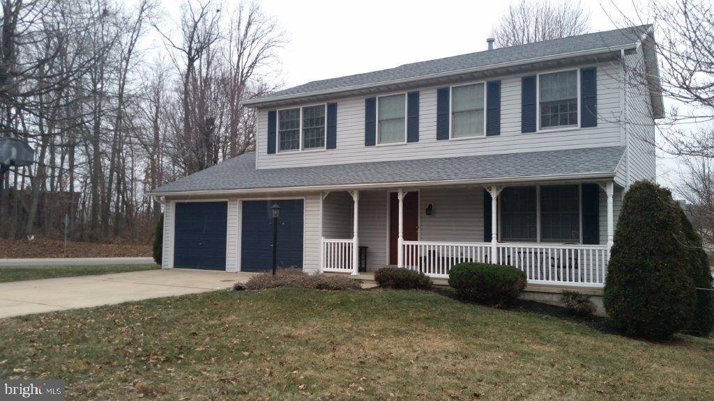 Manchester, PA 17345,10 HICKORY DR