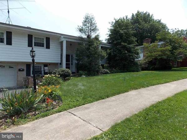 101 OAK DR, Camp Hill, PA 17011