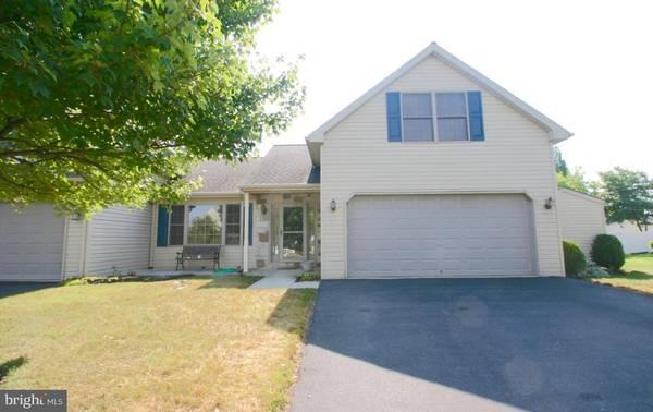 2202 WEEPING WILLOW LN, Mount Joy, PA 17552