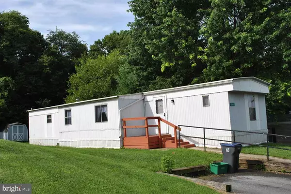 67 SPRING RD, Carlisle, PA 17013