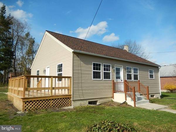 1701 MANOR ST, Columbia, PA 17512