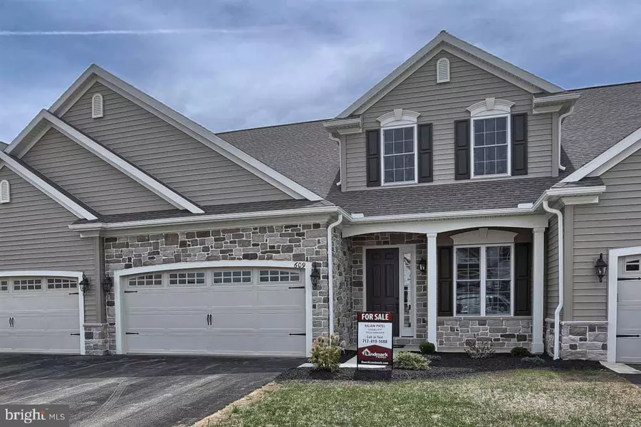 609 POPPY CIR #150, Mechanicsburg, PA 17050