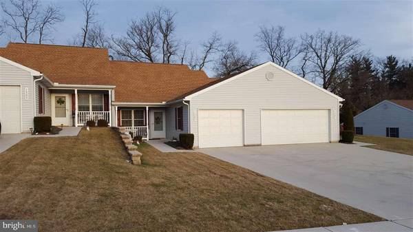 1305 VILLAGE DR, Spring Grove, PA 17362