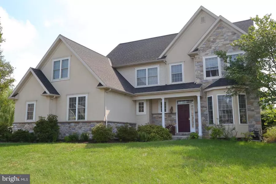 305 COBBLERS CT, Lititz, PA 17543