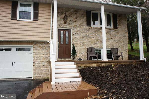 Spring Grove, PA 17362,2 RABER DR