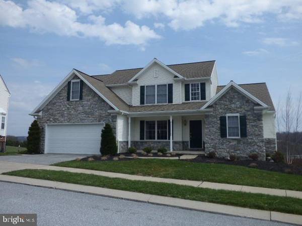 7666 SENECA RIDGE DR, York, PA 17403