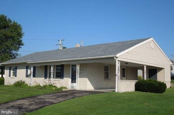 516 DELONE AVE, Mcsherrystown, PA 17344