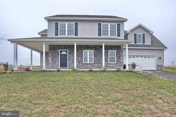 20 BELLA TERRA DR, Shermans Dale, PA 17090