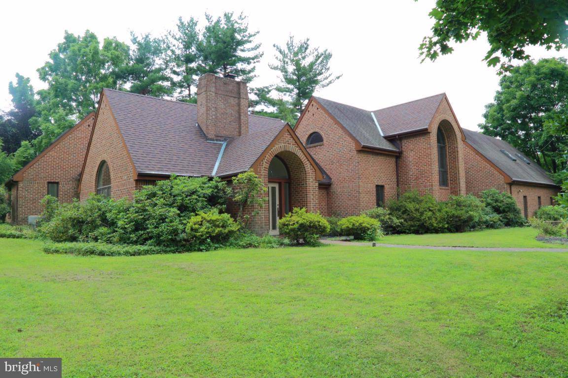 185 RIVER DR, Lancaster Twp, PA 17603