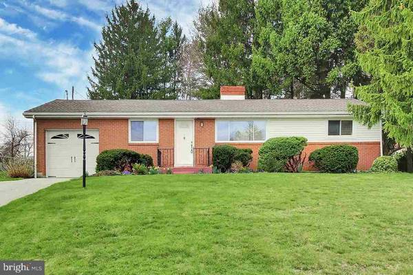 359 HILLCREST RD, York Twp, PA 17403