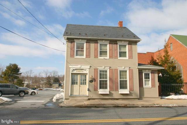 151 E HIGH ST, Elizabethtown, PA 17022