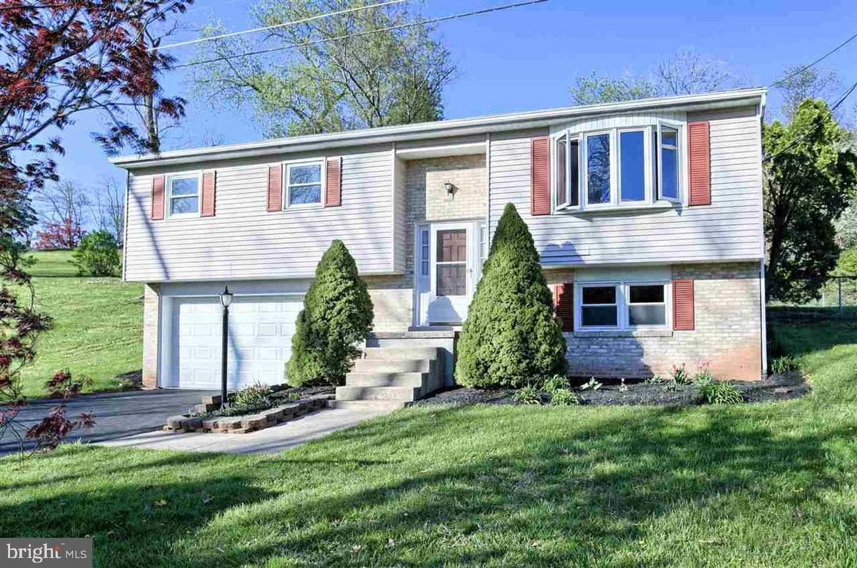 Etters, PA 17319,70 EAGLE LN