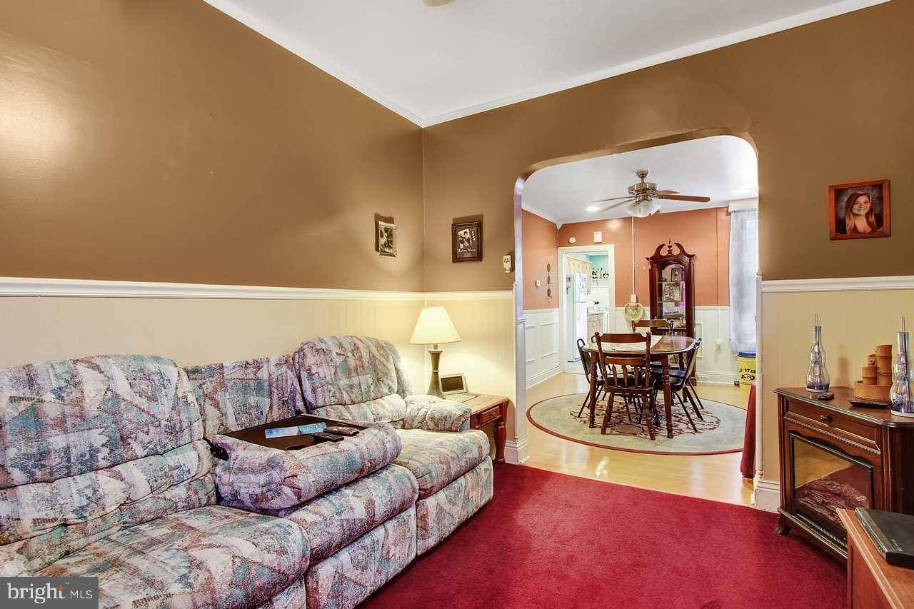 York, PA 17404,1572 W KING ST
