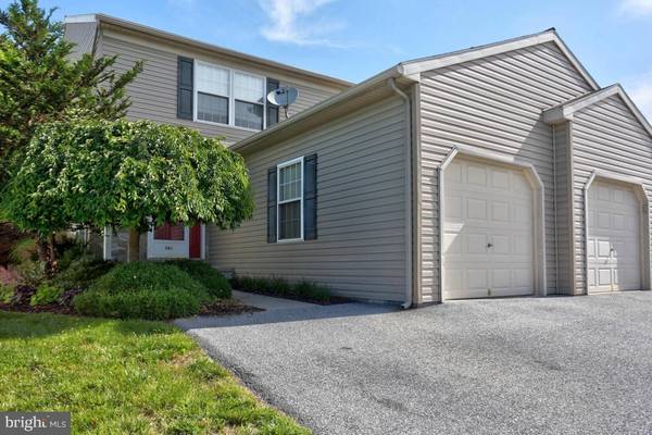 361 DEERFIELD DR, Mount Joy, PA 17552