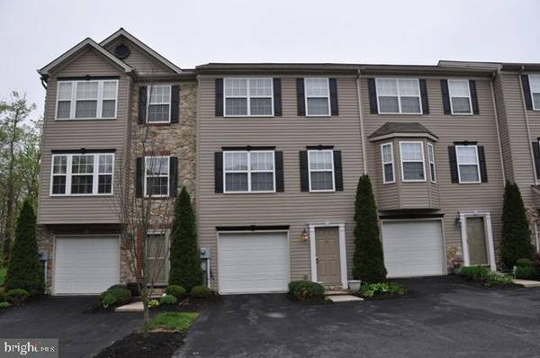 36 BUTTONWOOD LN, York, PA 17406