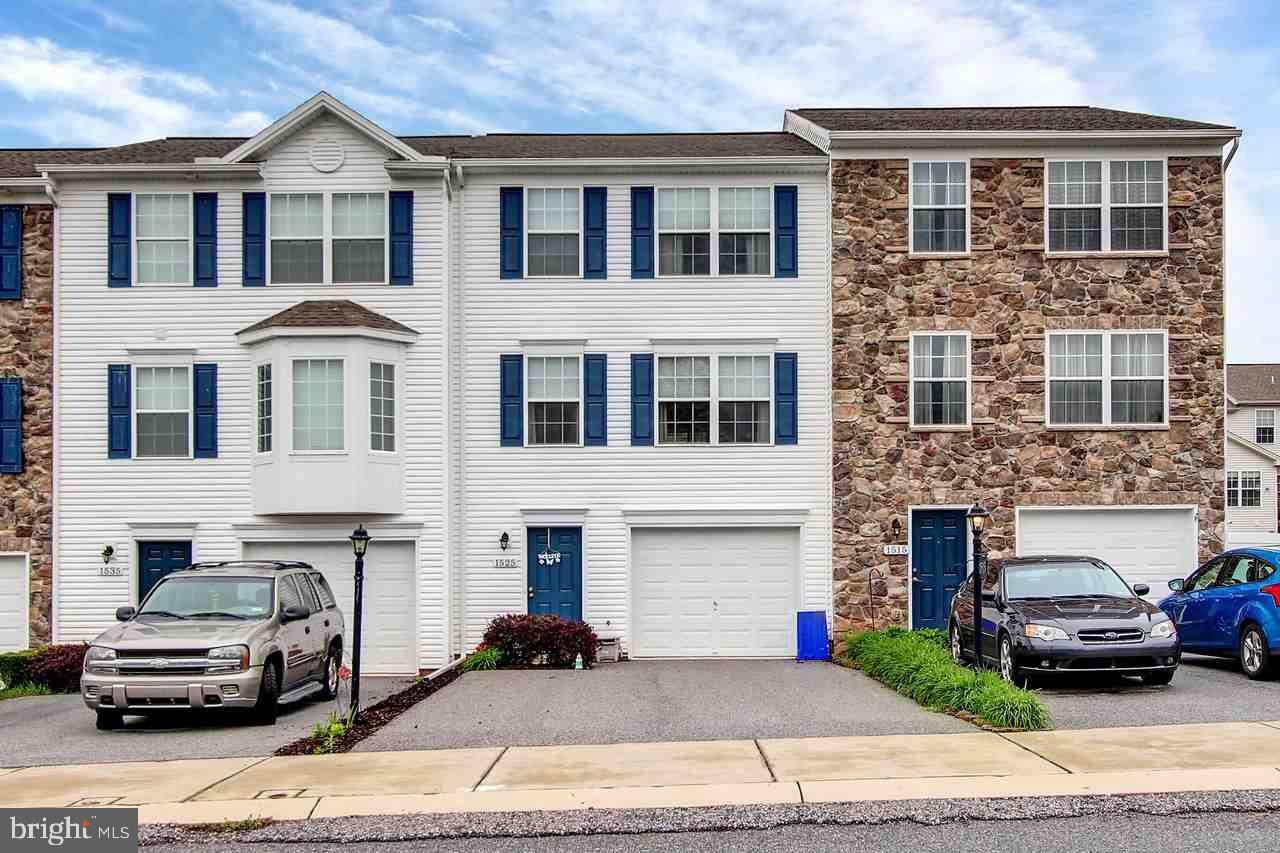 1525 MATTHEW DR, York, PA 17404