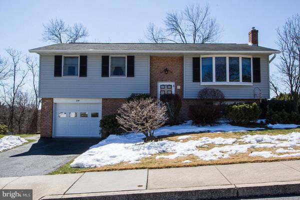 230 BOOMERANG DR, Ephrata, PA 17522