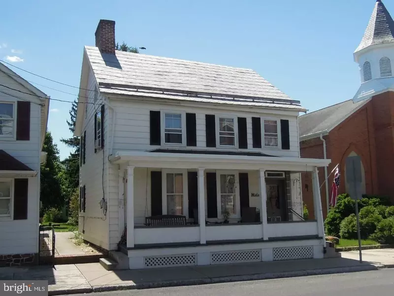 14 E MAIN ST, Fairfield, PA 17320