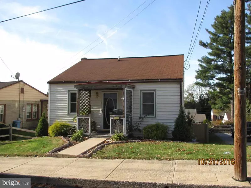 444 HOWARD AVE, Ephrata, PA 17522