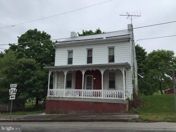 16 N HIGH ST, Arendtsville, PA 17307