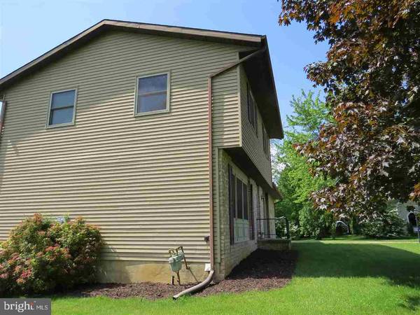 Mcsherrystown, PA 17344,440 N 3RD ST