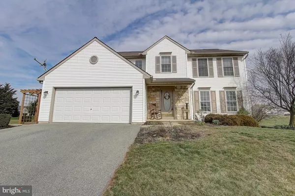 65 HILLCREST RD, Marietta, PA 17547