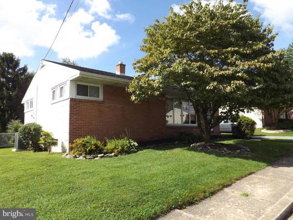 1764 QUARRY DR, Columbia, PA 17512