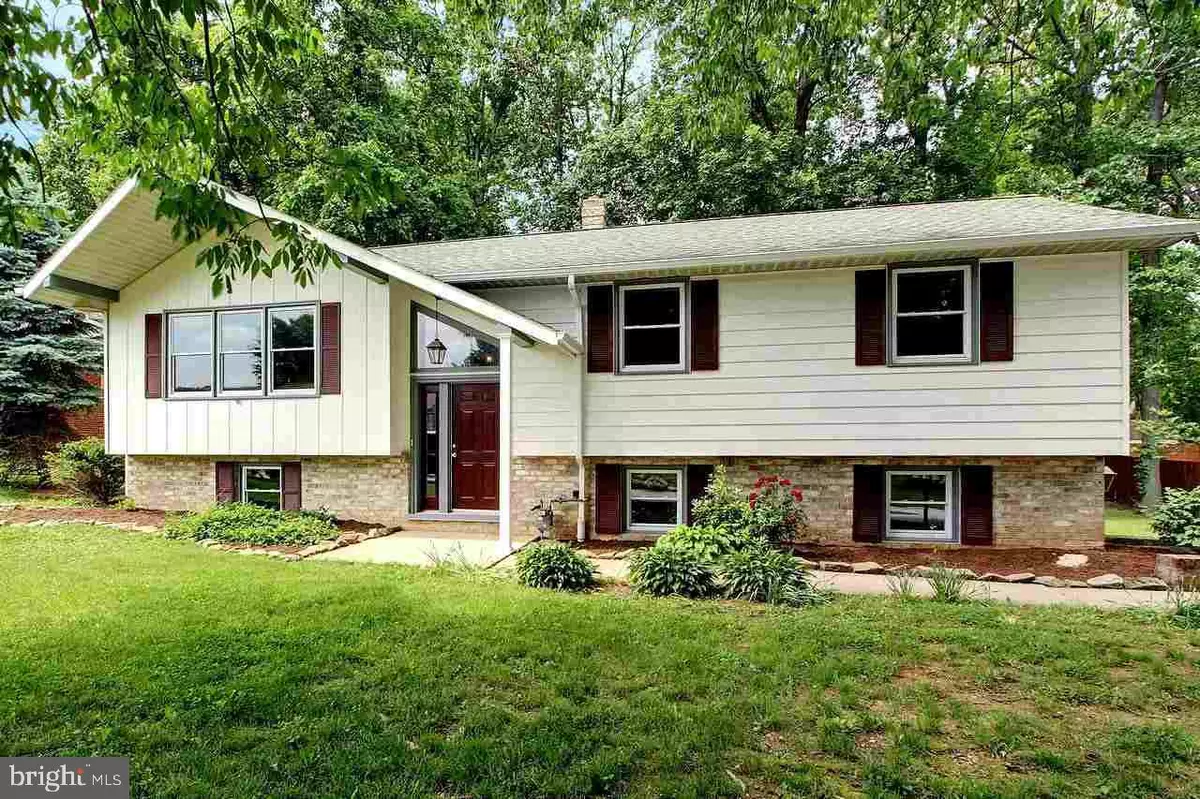 Hanover, PA 17331,18 LAUREL DR