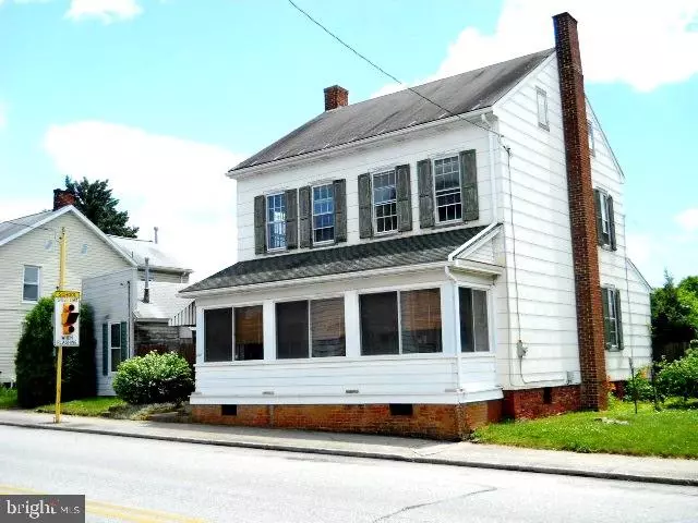 208 MAIN ST, Mcsherrystown, PA 17344