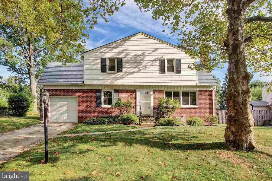 744 GRANDVIEW RD, York, PA 17403